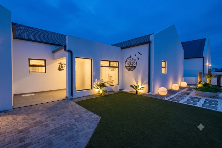 3 Bedroom Property for Sale in Laaiplek Western Cape